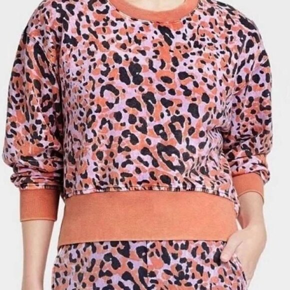JoyLab Tops - Joy Lab Crop Top Sweatshirt S Crew Leopard Orange Pink Black Size M